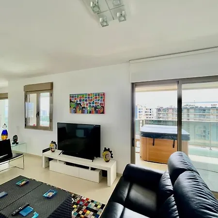 Larimar 3 Bed - Jacuzzi *